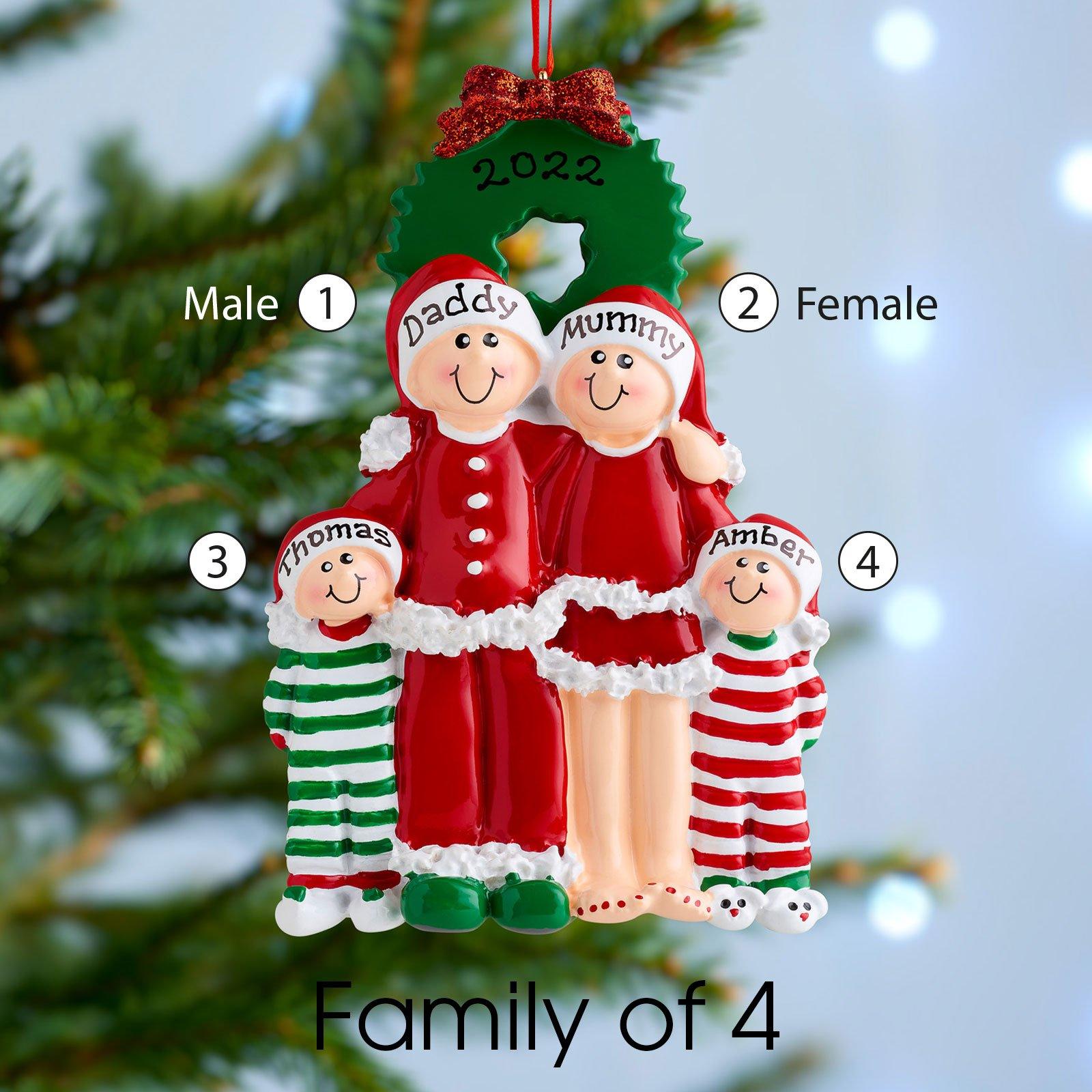 Christmas Ornament - Personalised Family Christmas Xmas Tree Decoration Ornament - Wreath Family