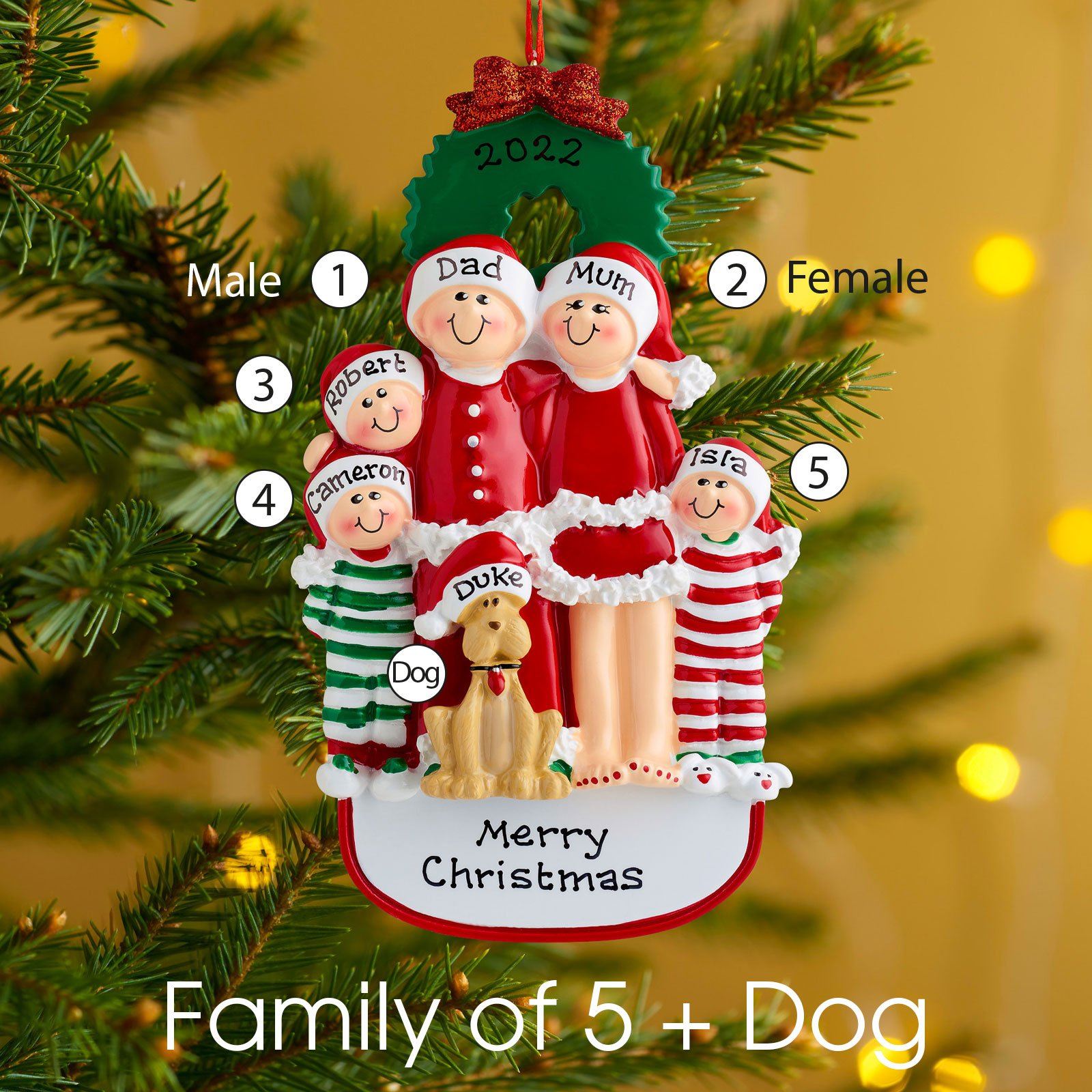 Christmas Ornament - Personalised Family Christmas Xmas Tree Decoration Ornament - Wreath Family With Dog